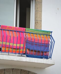 Mandat za wieszanie prania na balkonie? Kara sięga 500 złotych