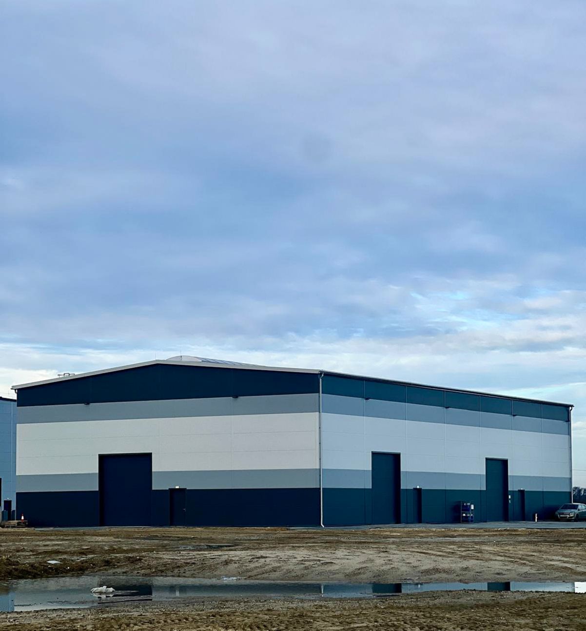 Nowa hala Sandezii w małopolskiej gminie Szczurowa.