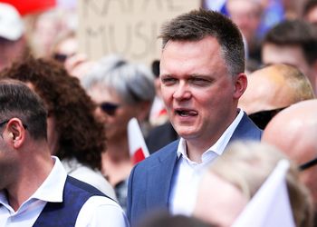 Hołownia nie pojawił się w prokuraturze. Odnaleźliśmy marszałka Sejmu w dalekiej podróży