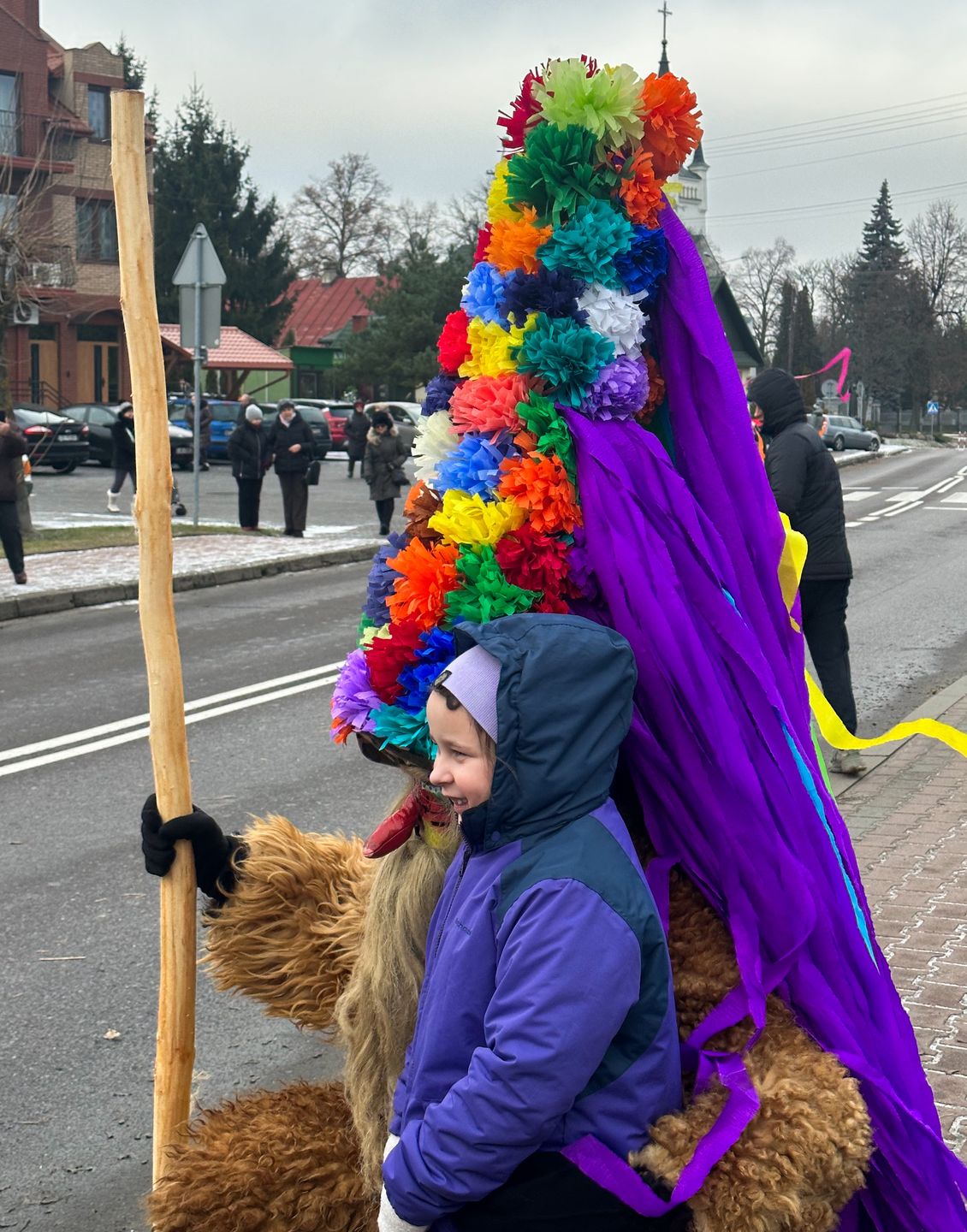 Dzieci chętnie pozowały do zdjęć z brodaczami.
