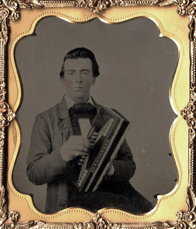 Wiedzieliście, że muzycy byli popularnym tematem na początku historii fotografii? 10