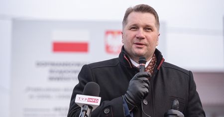 Minister Czarnek na pogrzebie księdza egzorcysty: Wielokrotnie wygrał bezpośrednie batalie z szatanem