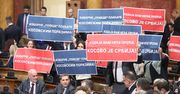 Nowy parlament w Serbii. Opozycja ślubuje na korytarzu