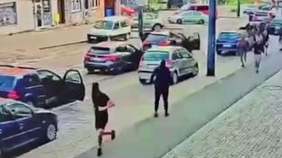Atakowali ludzi na ulicy. Sąd wypuścił pseudokibiców