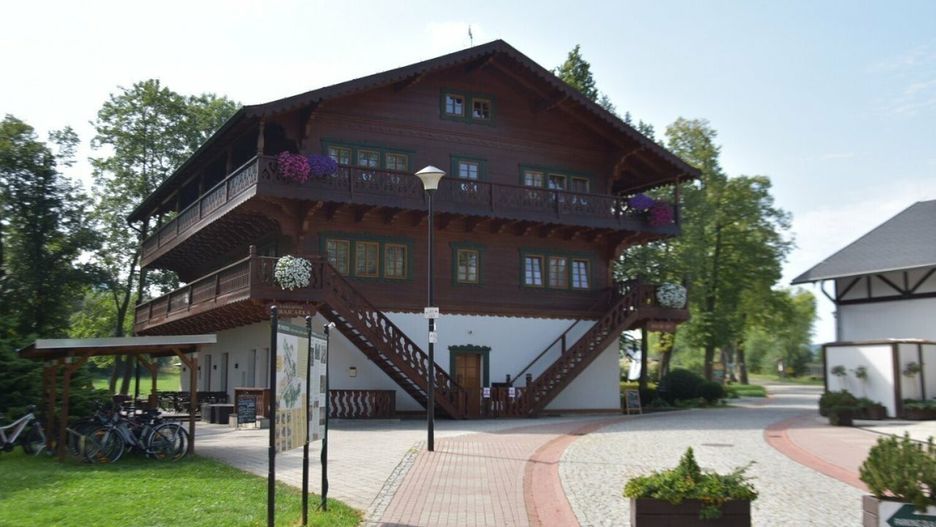 Piękne Dworzysko w Szczawnie-Zdroju będzie areną wystawy psów myśliwskich
