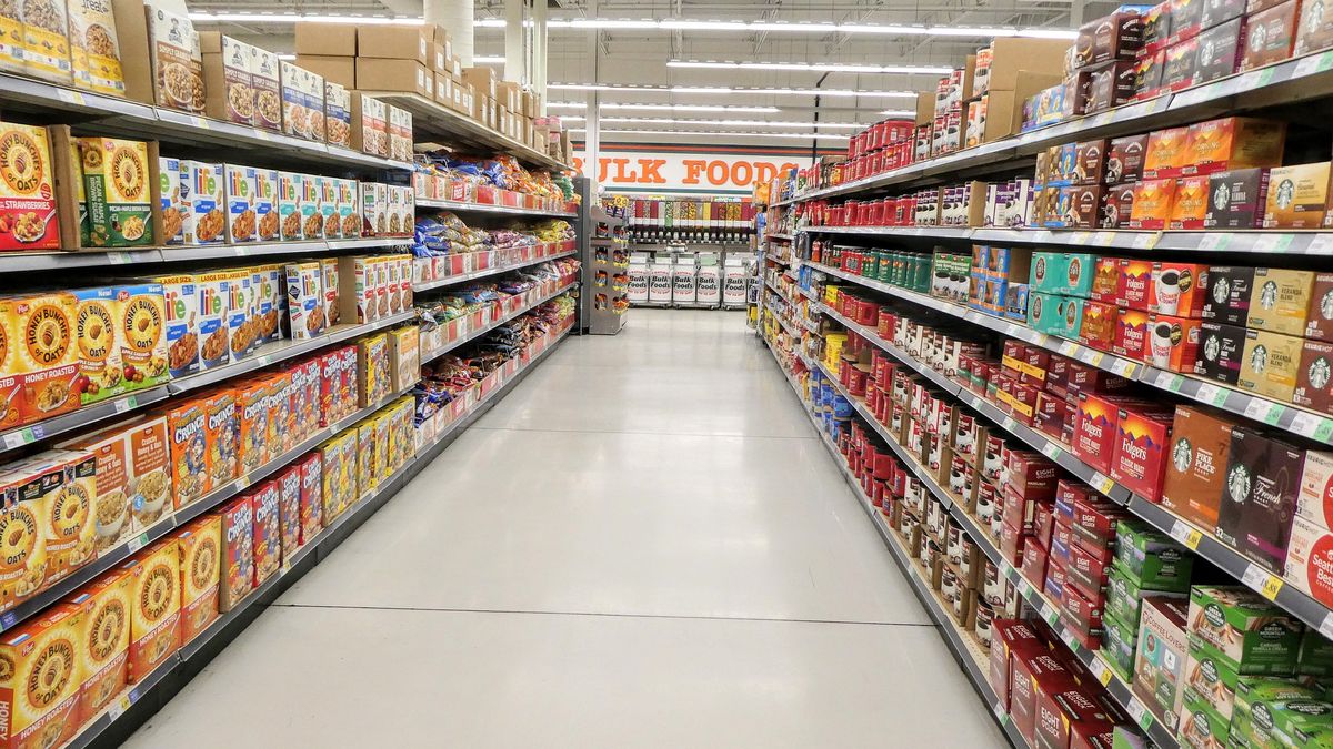 Podatek handlowy zaczął obowiązywać 1 stycznia 2021 r. pomimo braku wyroku TS. 