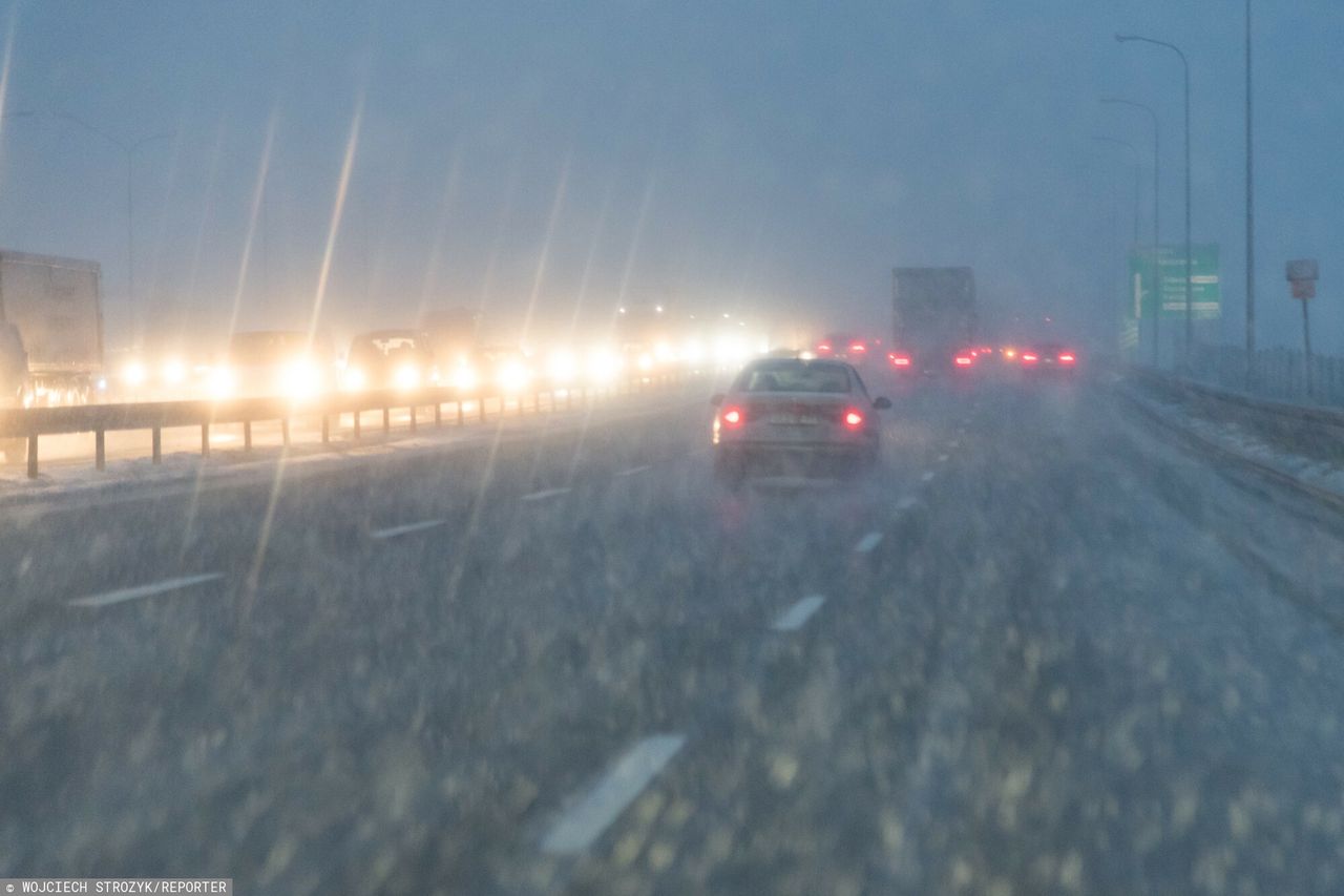 Koszmarna pogoda w Polsce. Marznące opady i gołoledź. Nawet -15 stopni