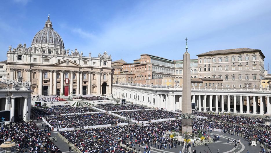 Msze Wielkanocne z Watykanu. Transmisja Rezurekcji, Drogi Krzyżowej i Mszy Zmartwychwstania Pańskiego