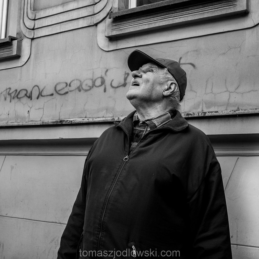 Spojrzenie na kamienicę, czyli fotograficzne upamiętnienie tragedii w Katowicach 4