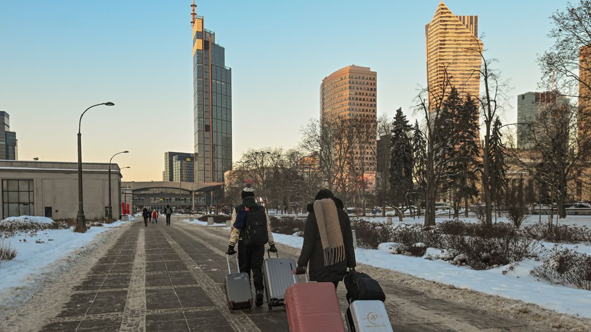 Daily Life In Warsaw During Winter
WARSAW, POLAND  JANUARY 17:
Visitors with their bags are seen next to Centrum Metro Station, pictured on a freezing morning with temperatures below -10°C, in Warsaw, Poland, on January 17, 2026. (Photo by Artur Widak/NurPhoto via Getty Images)
NurPhoto
publictransport, visitors, winter clothing, cold, commuting, freezing, transit, metro, infrastructure, freezing morning, centrum, outdoor, january 17, -10c, nurphoto, bags, full body, cold weather, centrum metro station, temperatures, urban scene, below -10°c, metro station, mobility, urban, movement, transport, chill, commuters, artur widak