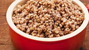 Takich dań z kaszą jeszcze nie jadłeś. Zobacz przepisy na wyjątkowe potrawy z kaszą w roli głównej