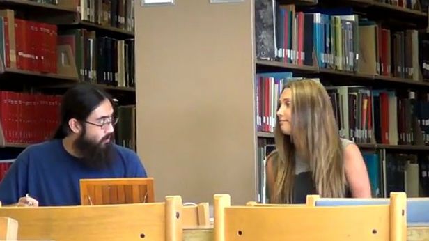 WTF dnia: co byście zrobili, gdyby ładna dziewczyna zaczęła się na Was gapić? [wideo] 1