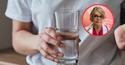 Szklanka wody na czczo? Lekarka mówi, co o tym myśli