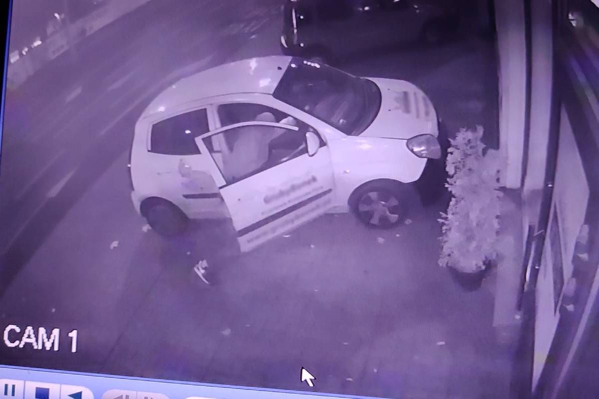 Ukradł telefon z samochodu pizzerii