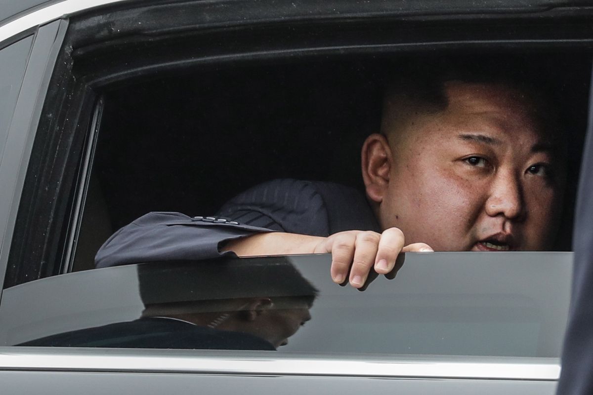 Kim Dzong Un zaostrza kary za oglądanie zagranicznych filmów, noszenie fryzur oraz ubiorów inspirowanych modą z Zachodu
