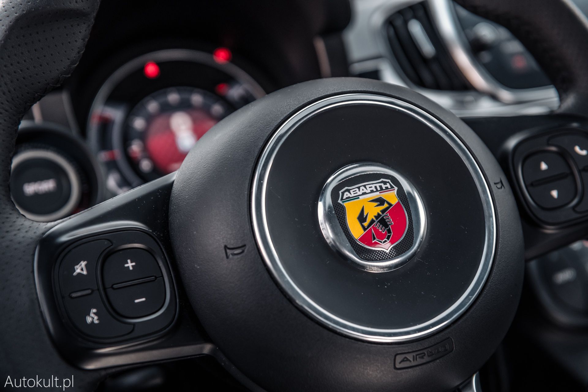 Abarth 595 Monster Energy Yamaha