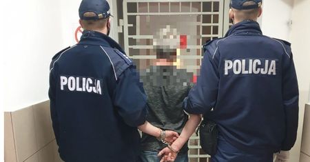 Chwile grozy w kościele. Celował do księdza podczas mszy