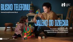 "Blisko telefonu. Daleko od dziecka" - ruszyła kampania namawiająca do ograniczenia korzystania z telefonu