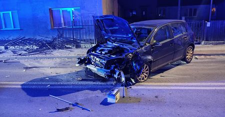 Siła uderzenia była potężna. Trzy kobiety potrącone na pasach, jest ofiara