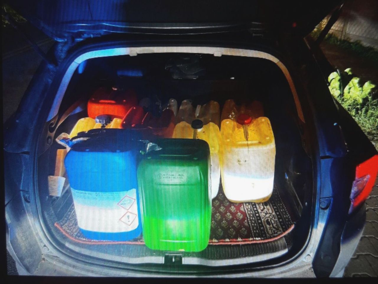 Orzysz: Przy użyciu wkrętarki włamywał się do samochodów