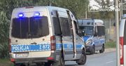 Niepokojące sytuacje w Wawrze. „Dziecko wyrwało się napastnikowi”. Policja bada sprawy