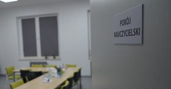 Podwyżki dla pracowników szkół weszły w życie. Nauczyciele nie kryją rozczarowania