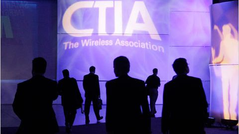 MicroUSB i jack 3.5 mm standardem w 2012 roku? 1