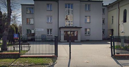 Dziecko w oknie życia. "Był porządnie ubrany"