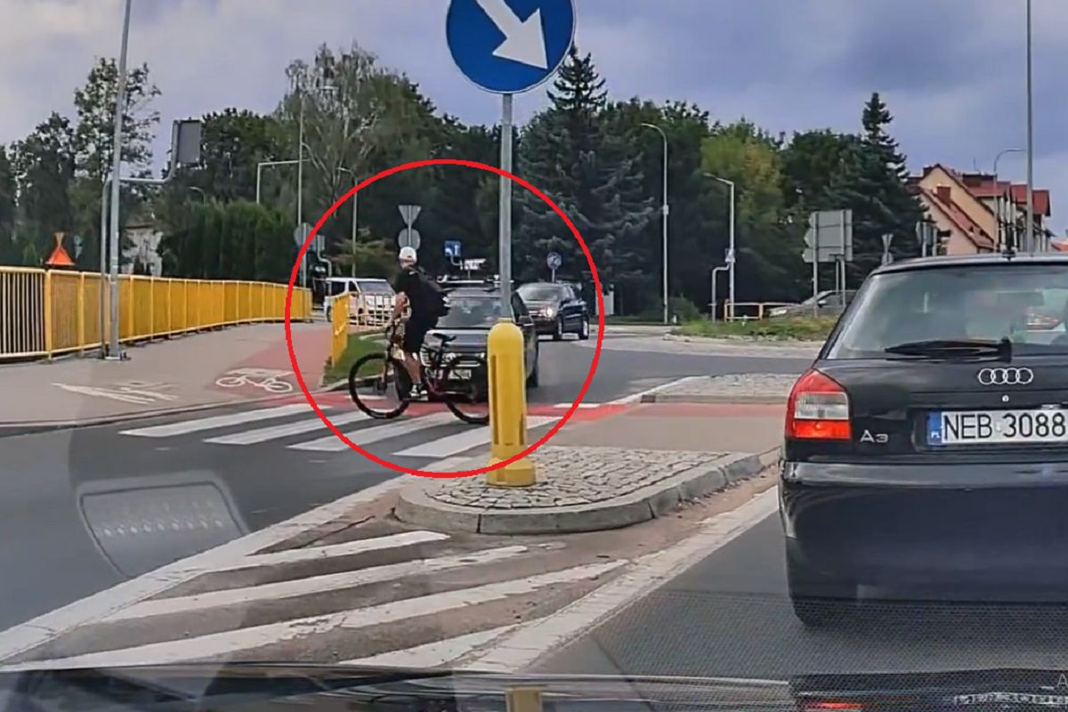 O włos od tragedii. Rowerzysta nagle wjechał na pasy. "To nie było mądre"