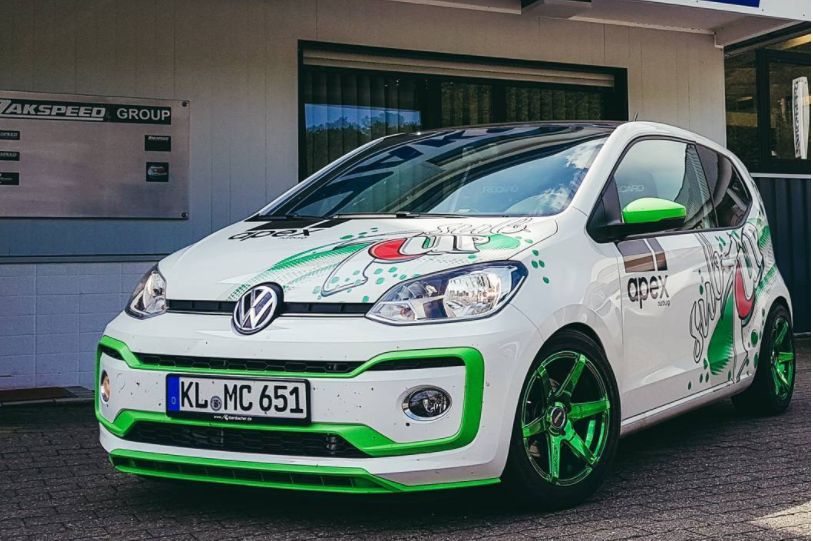 Volkswagen Up! na Nürburgringu. Wyprzedzał Ferrari