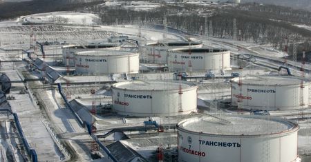 Gasną dostawy ropy z Rosji do Chin i Indii. Błyskawiczny efekt sankcji