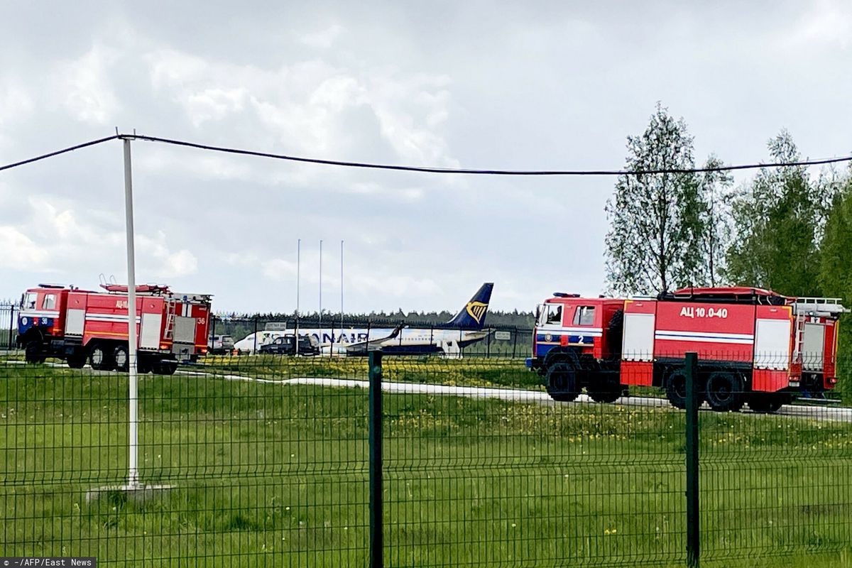 Samolot Ryanair należący do firmy zarejestrowanej w Polsce został zmuszony do awaryjnego lądowania w Mińsku