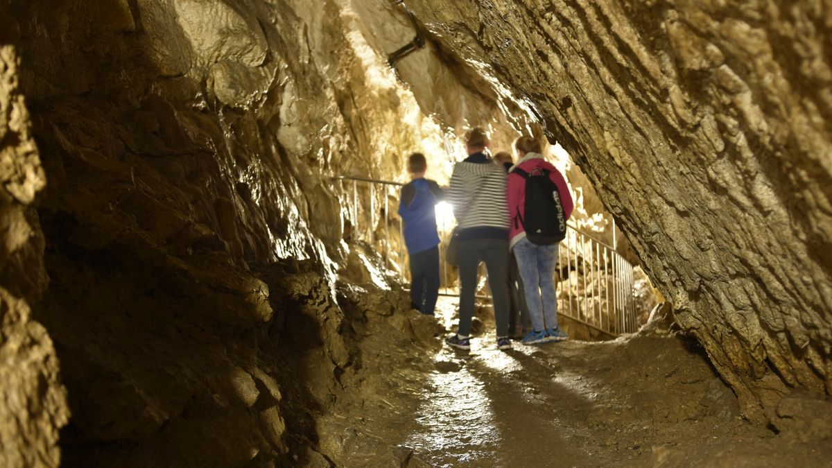 Jaskinia Mroźna przed remontem 