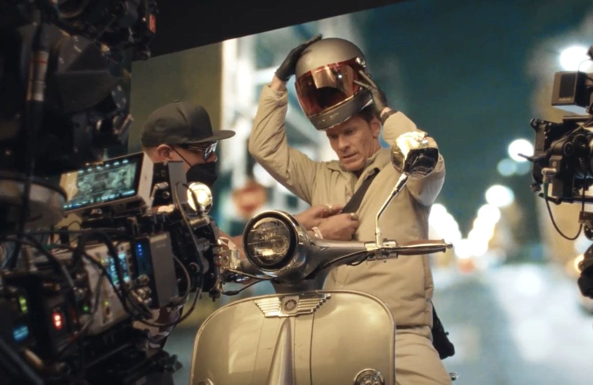 Michael Fassbender w filmie "Zabójca" Netflix ©2023.