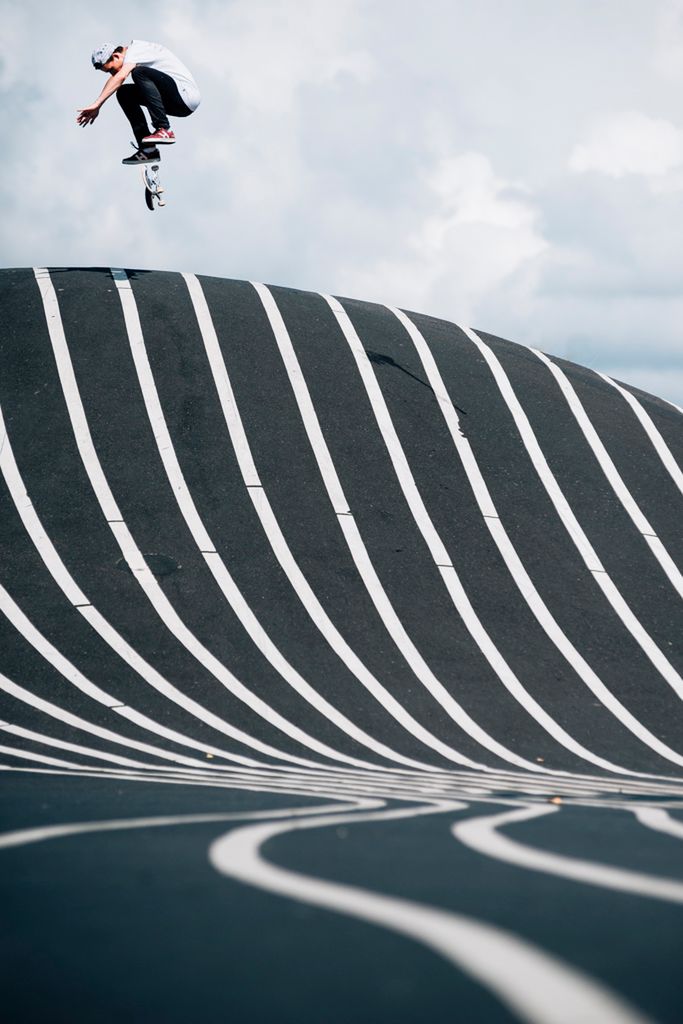 Skateboarding i fotografia mają wspólny mianownik: poczucie wolności. Co o tym sądzisz?