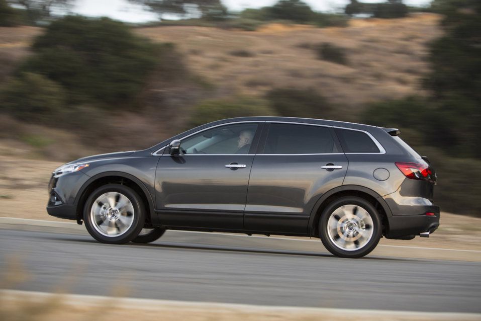 Odświeżona Mazda CX-9 na oficjalnych zdjęciach [galeria] 17