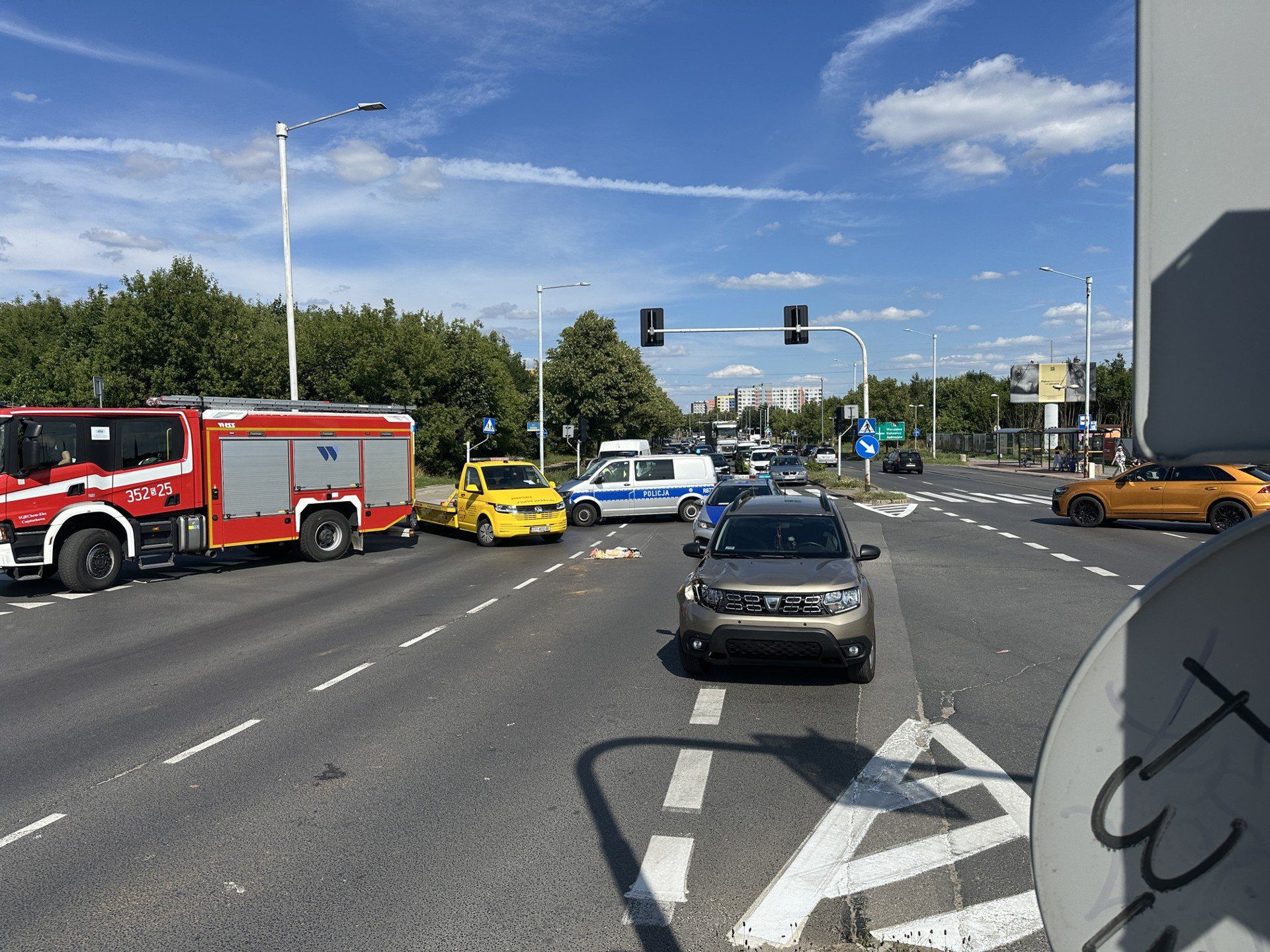 Poważny wypadek w Częstochowie. Kobieta potrącona na pasach, jest nieprzytomna