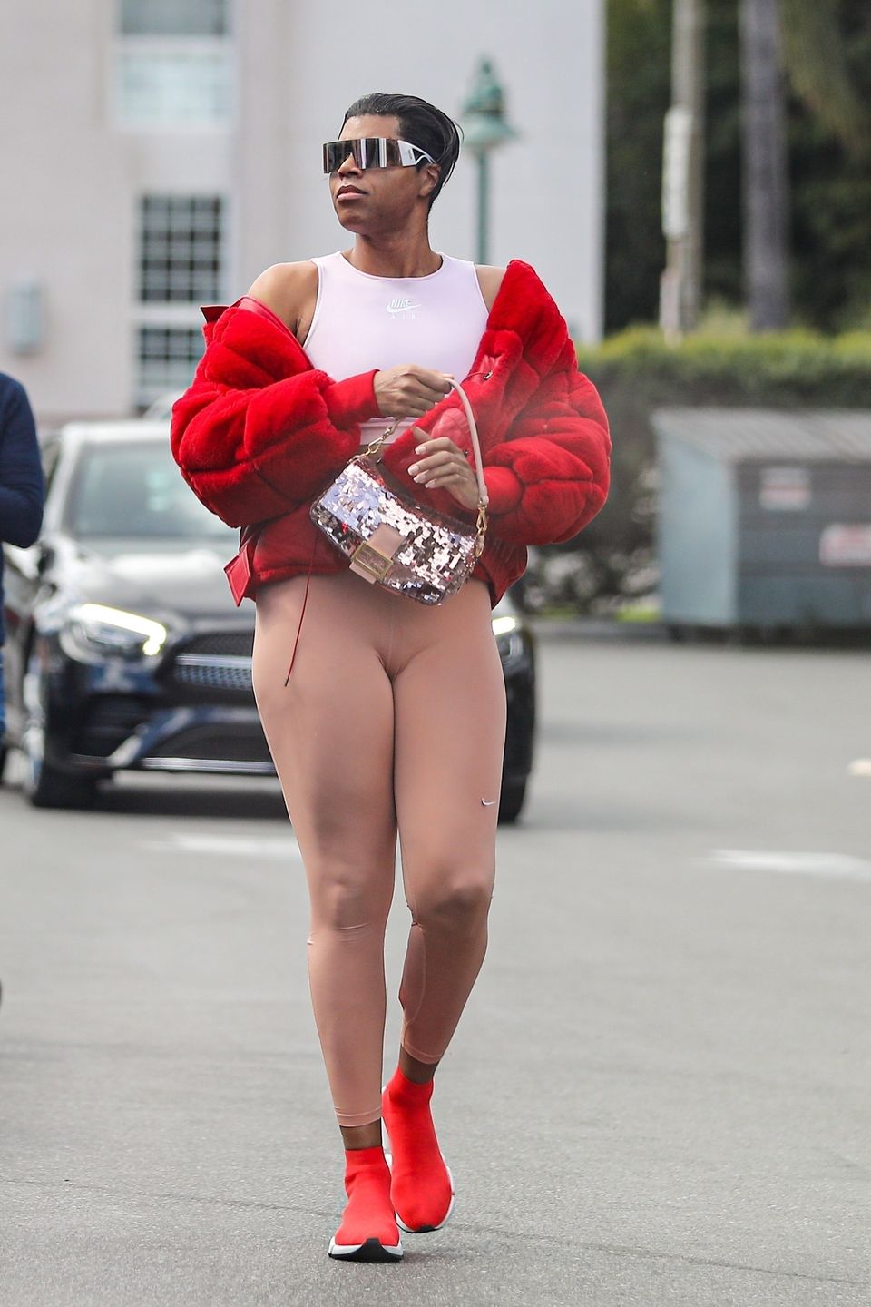 EJ Johnson przyłapany w drodze do warzywniaka