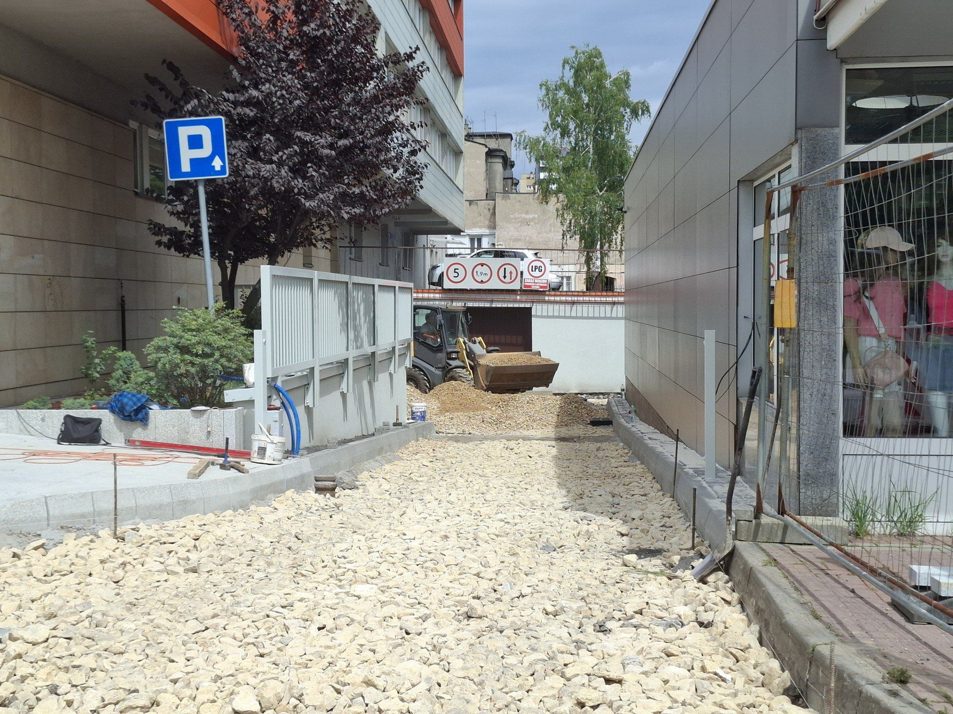 Remont otoczenia uniwersytetu w Częstochowie dobiega końca