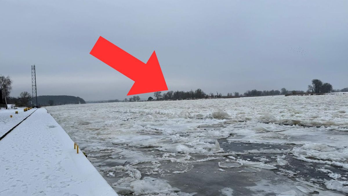 Odra skuta lodem. Zdjęcia trafiły do sieci