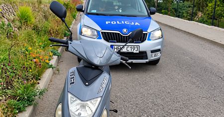 Jechał skuterem "wężykiem". Zatrzymał go inny kierowca