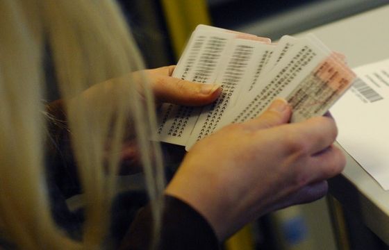 Ministerstwo Cyfryzacji przypomina o możliwości zgłoszenia utraty dowodu osobistego przez internet