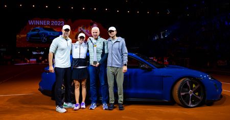 Iga Świątek odda porsche. Powiedziała, komu je da