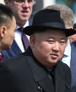 Korea Północna wystrzeliła rakiety. Kim Dzong Un chwali fabrykę broni