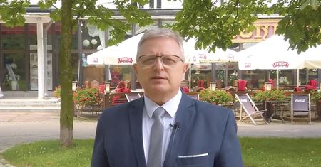 Koronawirus. Nie będzie zgromadzenia antyszczepionkowców w Szczawnie-Zdroju. Burmistrz mówi "nie"