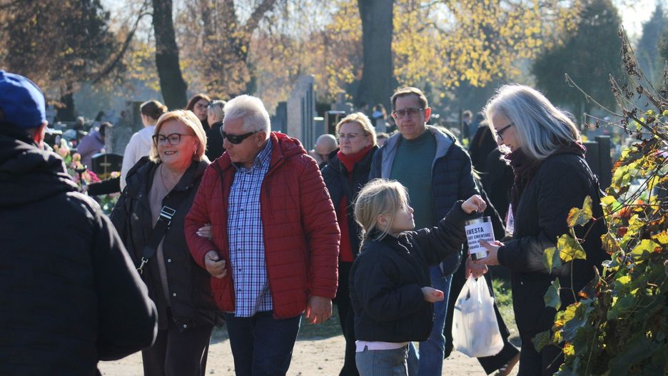 XXVII Kwesta na rzecz zabytkowego cmentarza &#34;Na Piaskach&#34; w Tarnobrzegu-Miechocinie