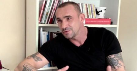 Saleta o Kaczyńskim i PiS: "Nieprzystosowani LUDZIE Z WIELOMA KOMPLEKSAMI"