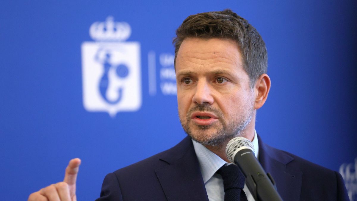 Prokuratura bada rolę prezydenta Warszawy w tzw. aferze śmieciow