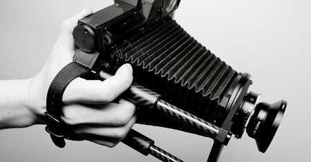 Zbudował aparat wielkoformatowy z autofokusem. To pierwszy taki na świecie