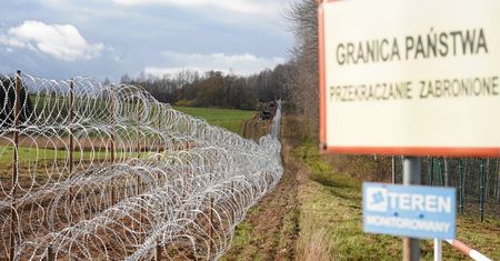 Stawiają zaporę na granicy z Rosją. Na budowę wysłali żołnierzy